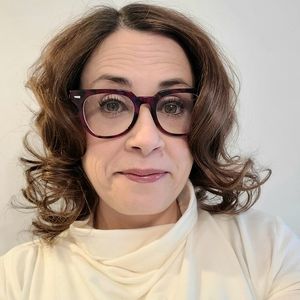 Meet your Posher, Julie